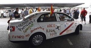 Taxistas-toda-Espana-protestas-Madrid-intrusismo